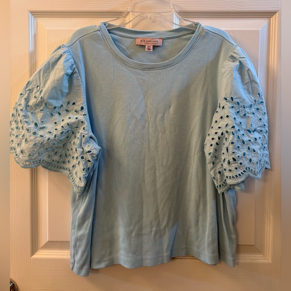 Philosophy Womenโs Crew Neck Blouse Withโ Eyelet Sleeve Size 1X